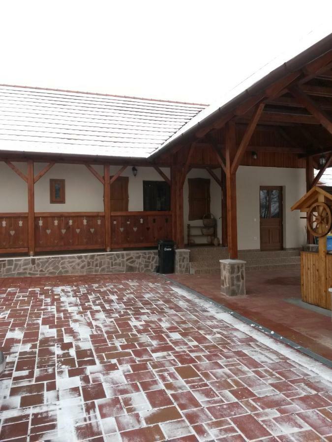 Martonyi Erdoszeli Vendeghaz Hotel Exterior photo